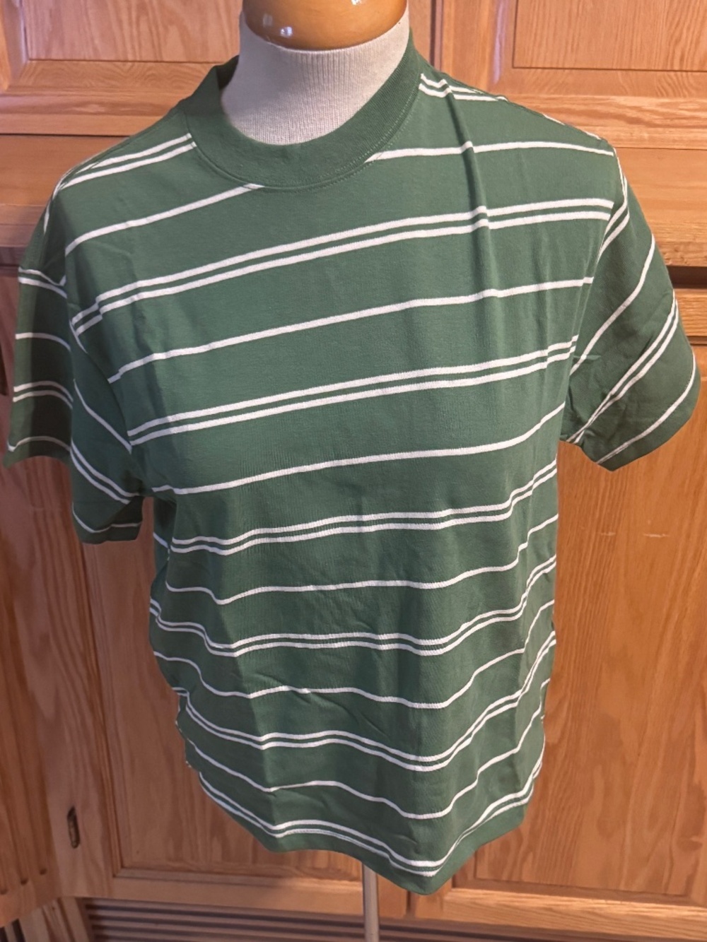 Men's Urban Outfitters BDG XS-YP Green White Stripped Crew Neck T-Shirt Casual